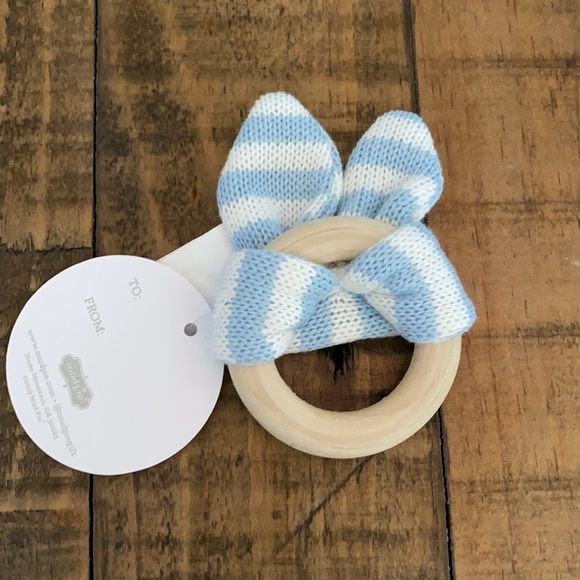 4/$10! Mudpie Wooden Ring Bunny Teether - Picture 2 of 4